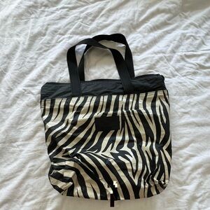 ALOHA COLLECTION daytripper print tote